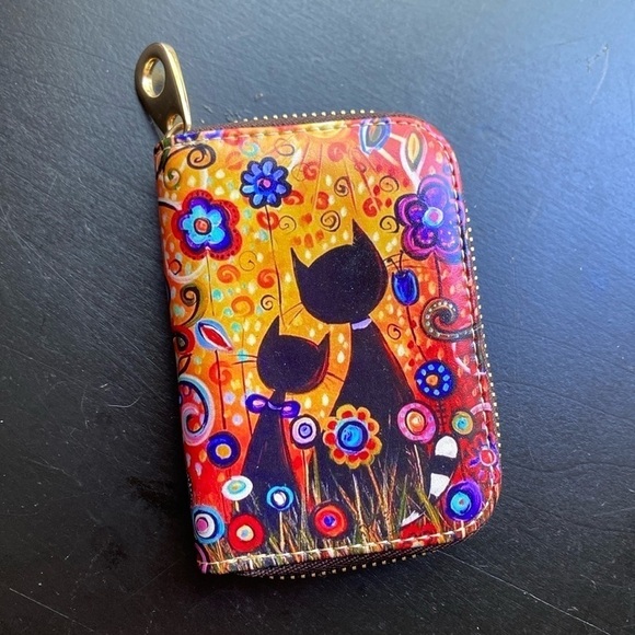 Amazon Handbags - NWOT Cats CLASSIC CC CARD HOLDER CASE Womens zip closure 10 slots Gold tone